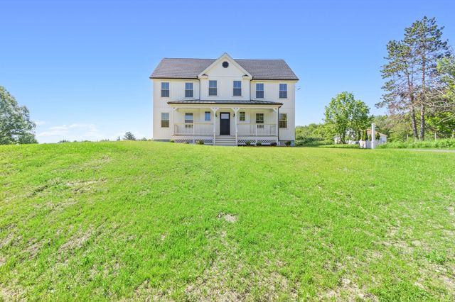 38 Hemlock Street, Douglas, MA 01516