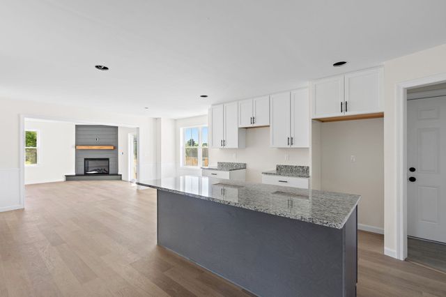 38 Hemlock Street, Douglas, MA 01516