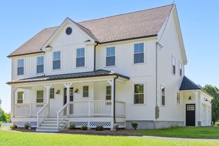 38 Hemlock Street, Douglas, MA 01516
