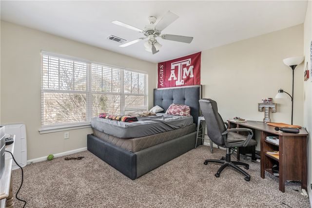 1725 Harvey Mitchell Parkway S 1334, College Station, TX 77840