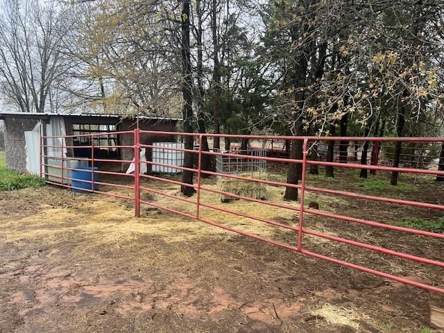 21839 Lilly Drive, Tecumseh, OK 74873