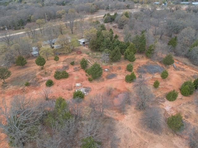 21839 Lilly Drive, Tecumseh, OK 74873