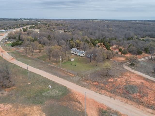 21839 Lilly Drive, Tecumseh, OK 74873