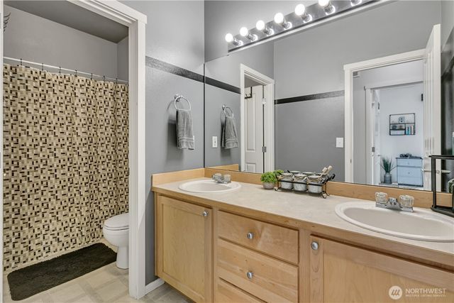 5728 Hazel Loop SE, Auburn, WA 98092