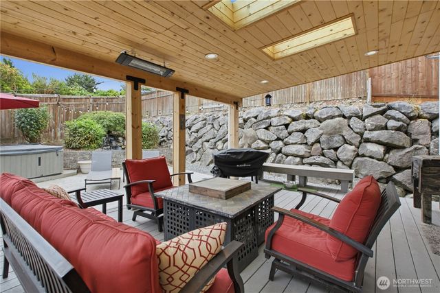 5728 Hazel Loop SE, Auburn, WA 98092