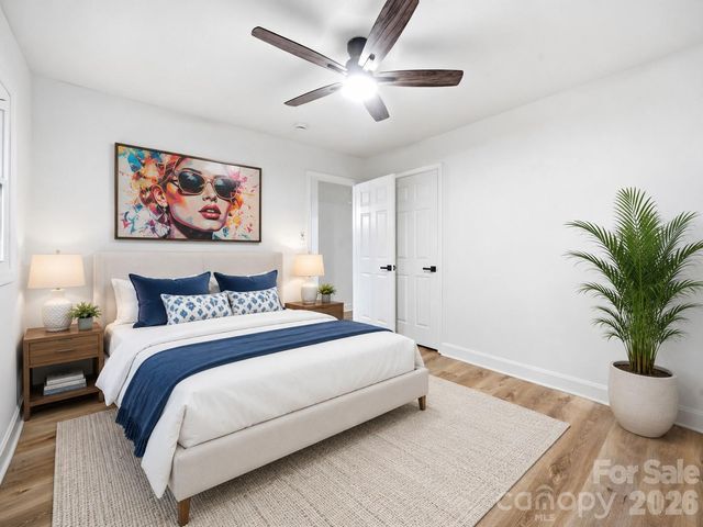 1453 Grovewood Drive, Charlotte, NC 28208