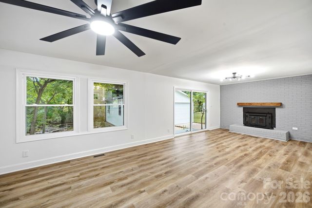 1453 Grovewood Drive, Charlotte, NC 28208
