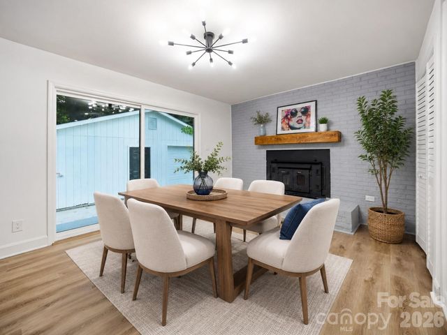1453 Grovewood Drive, Charlotte, NC 28208