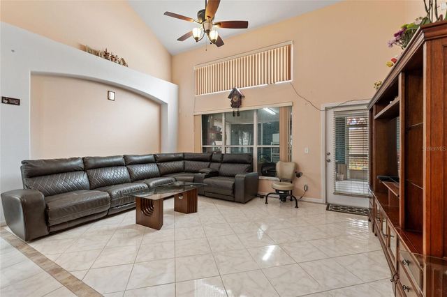 231 TOWERVIEW DRIVE E, Haines City, FL 33844