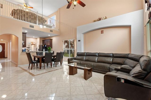 231 TOWERVIEW DRIVE E, Haines City, FL 33844