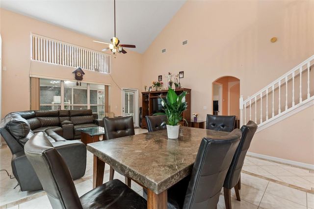 231 TOWERVIEW DRIVE E, Haines City, FL 33844