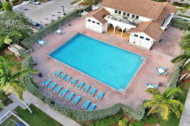 2430 SE 10th Ct, Homestead, FL 33035