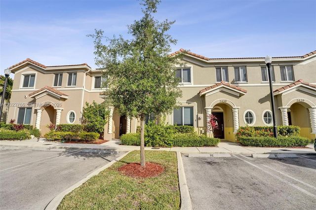 2430 SE 10th Ct, Homestead, FL 33035