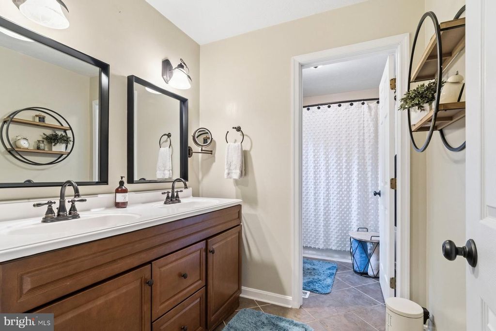 Image 21 of property listing at 3788 ROOP RD, New Windsor, MD 21776