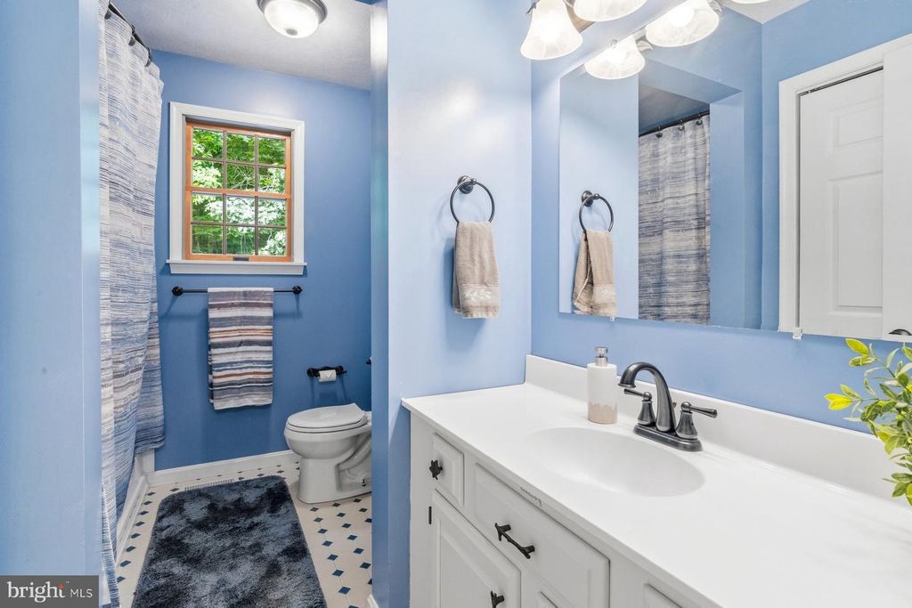 Image 24 of property listing at 3788 ROOP RD, New Windsor, MD 21776