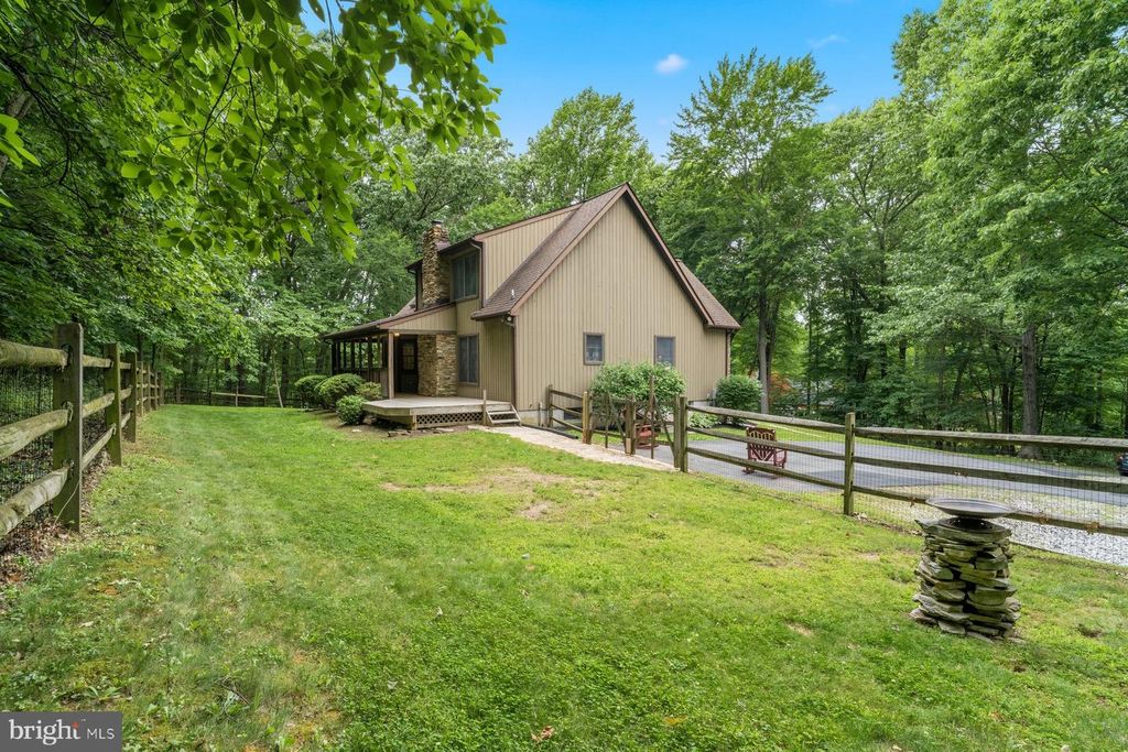 Image 27 of property listing at 3788 ROOP RD, New Windsor, MD 21776