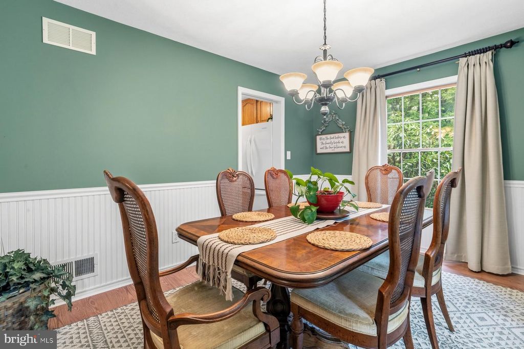Image 9 of property listing at 3788 ROOP RD, New Windsor, MD 21776