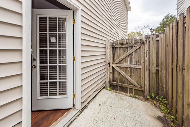 1218 Vistiana Drive, North Charleston, SC 29420