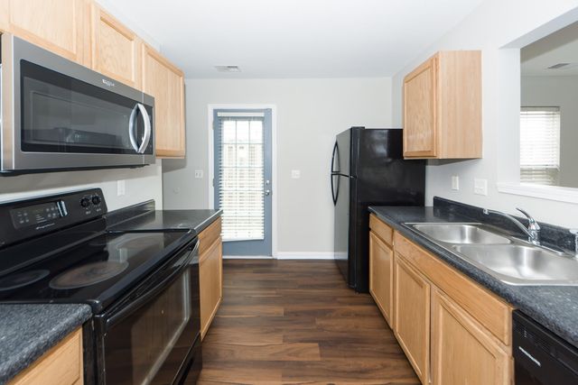 1218 Vistiana Drive, North Charleston, SC 29420