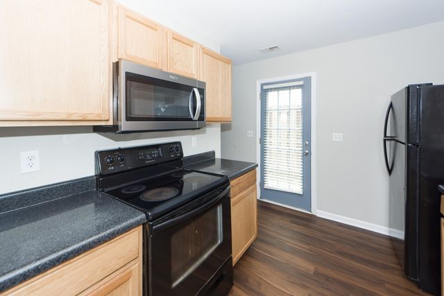 1218 Vistiana Drive, North Charleston, SC 29420