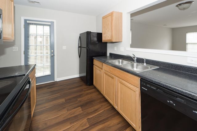 1218 Vistiana Drive, North Charleston, SC 29420