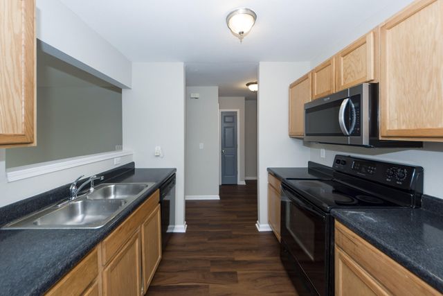 1218 Vistiana Drive, North Charleston, SC 29420