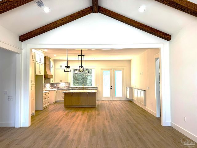 5806 Highland Lake Dr, Milton, FL 32583