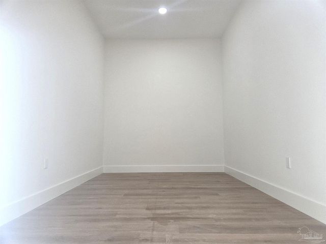 5806 Highland Lake Dr, Milton, FL 32583