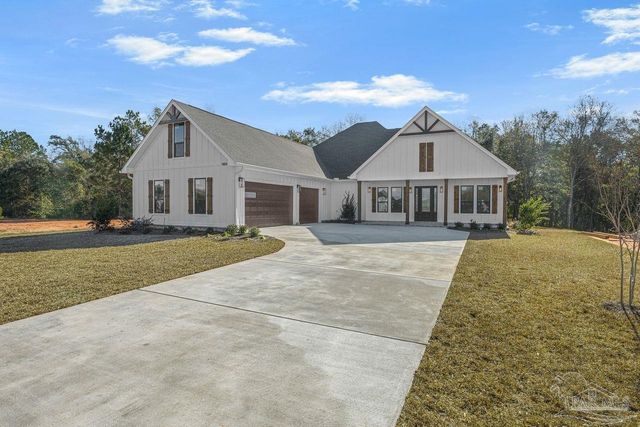 5806 Highland Lake Dr, Milton, FL 32583