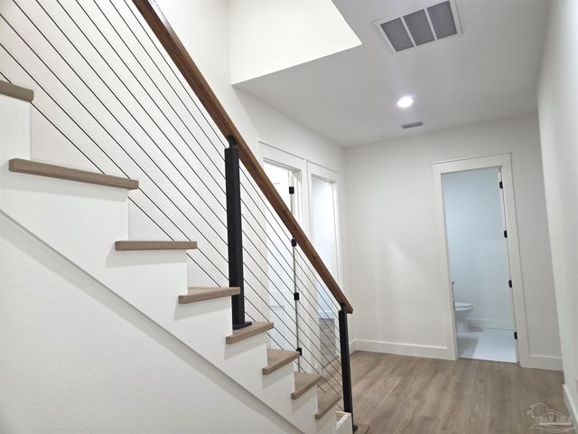 5806 Highland Lake Dr, Milton, FL 32583