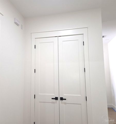 5806 Highland Lake Dr, Milton, FL 32583