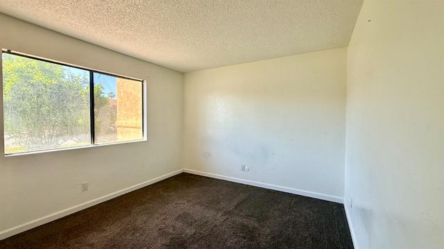 880 Greenfield Avenue, Hanford, CA 93230