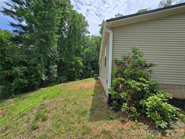 2094 Wilson Road, Asheville, NC 28806