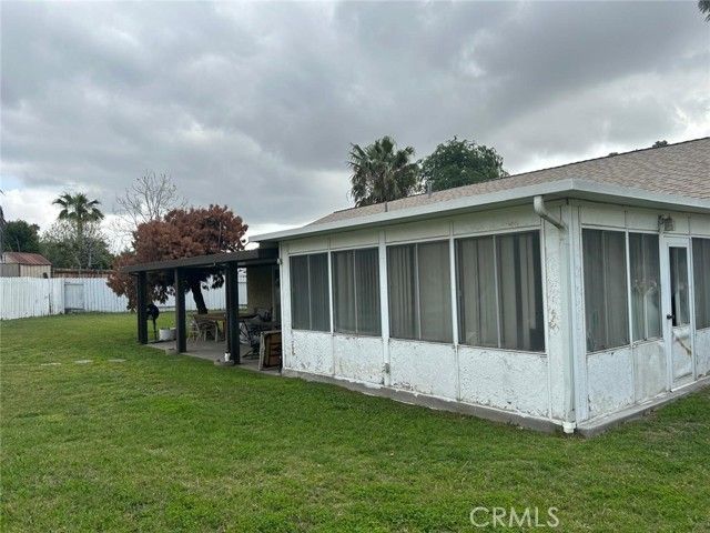 9050 Dumond Drive, Fontana, CA 92335