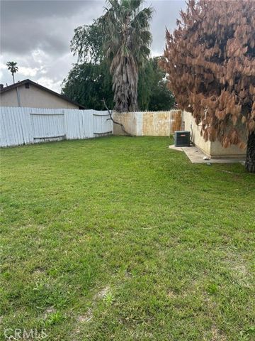 9050 Dumond Drive, Fontana, CA 92335