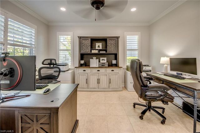 2612 Stonyhill CT, Cape Coral, FL 33991