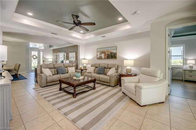 2612 Stonyhill CT, Cape Coral, FL 33991