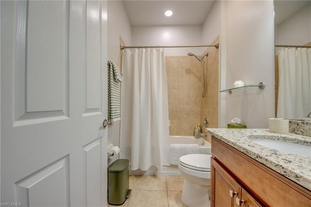 2612 Stonyhill CT, Cape Coral, FL 33991
