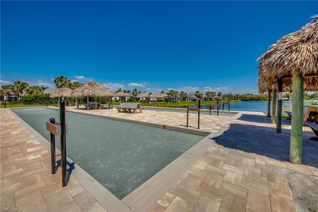 2612 Stonyhill CT, Cape Coral, FL 33991