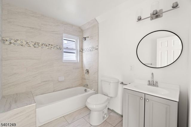 390 Clinton Pl, Newark City, NJ 07112