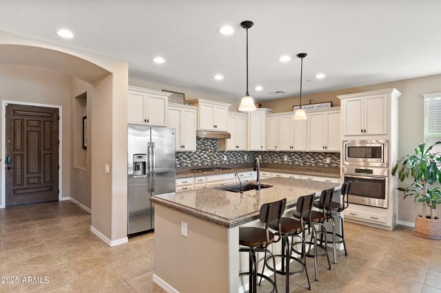 475 E Torrey Pines Place, Chandler, AZ 85249