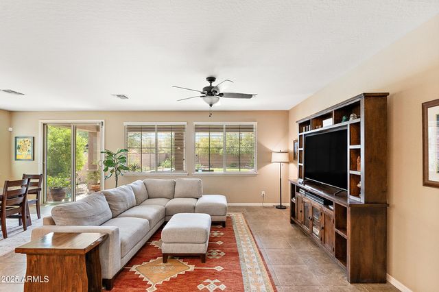 475 E Torrey Pines Place, Chandler, AZ 85249