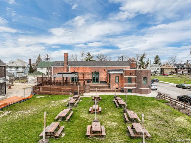 7546 Churchill Street, Detroit, MI 48206