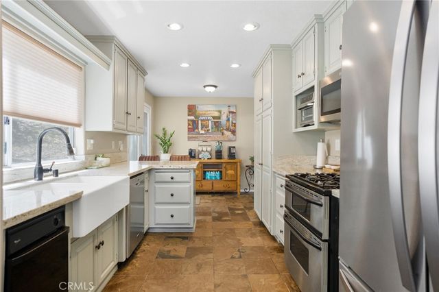 163 S Grass Valley, Lake Arrowhead, CA 92352