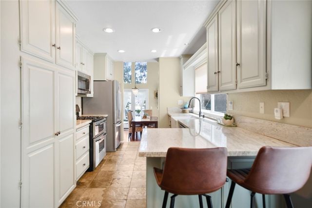 163 S Grass Valley, Lake Arrowhead, CA 92352