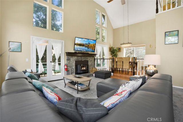 163 S Grass Valley, Lake Arrowhead, CA 92352