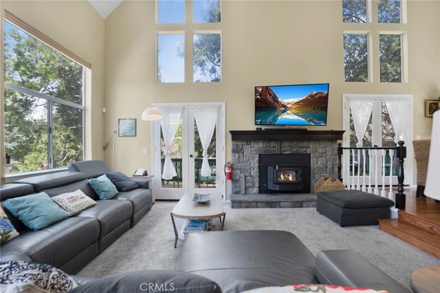 163 S Grass Valley, Lake Arrowhead, CA 92352