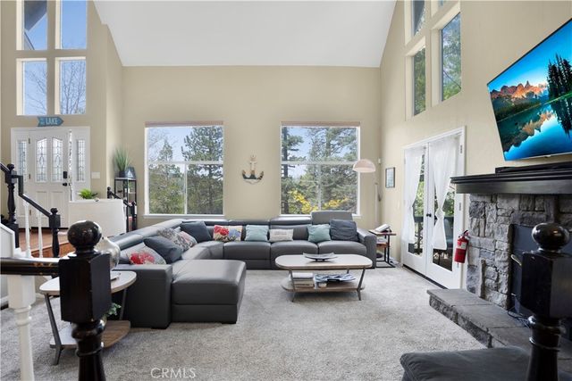 163 S Grass Valley, Lake Arrowhead, CA 92352