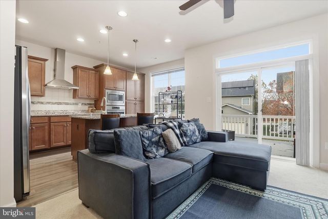 2116 GARDEN GROVE LN, Bowie, MD 20721