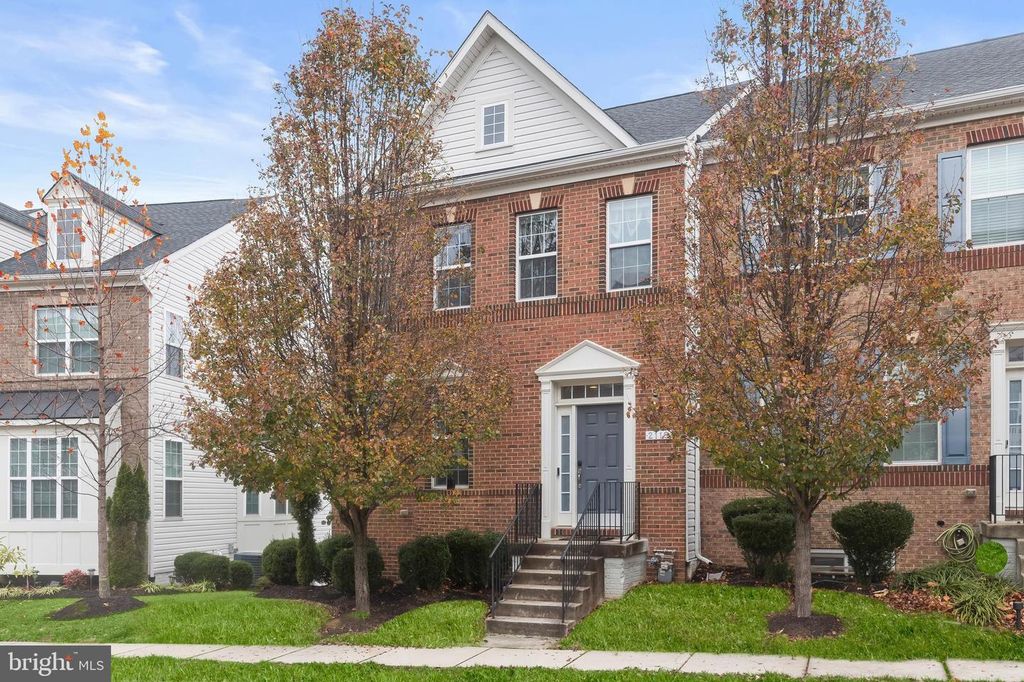 2116 GARDEN GROVE LN, Bowie, MD 20721